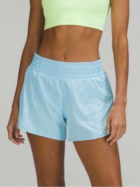 Lululemon Hotty Hot High-Rise Lined 4” Short in Blue Chill in Size 6
